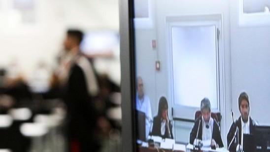 Il terrore negli occhi dell’imprenditore «Minacciato, pagai»