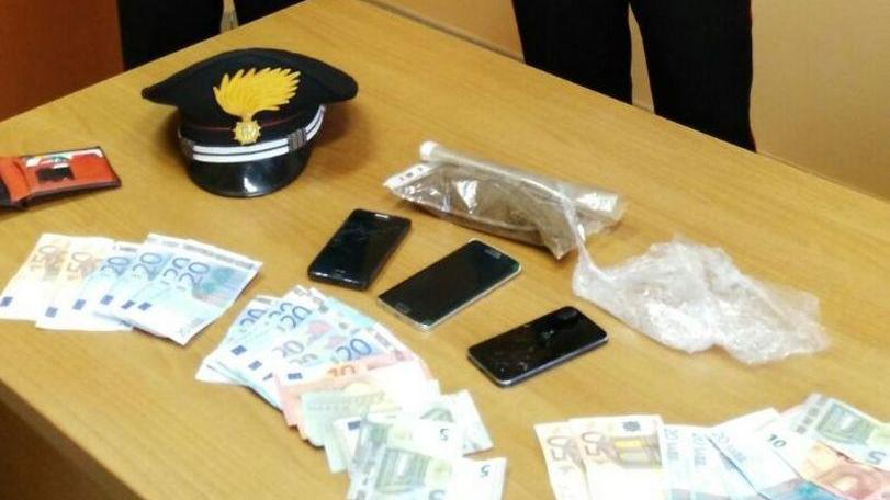 Studenti e pusher a Pavullo, con l’aiuto di mamma