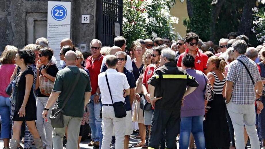 Lacrime e affetto per Sabrina Rossi