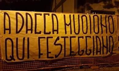 Striscione di Fn contro la fiera araba