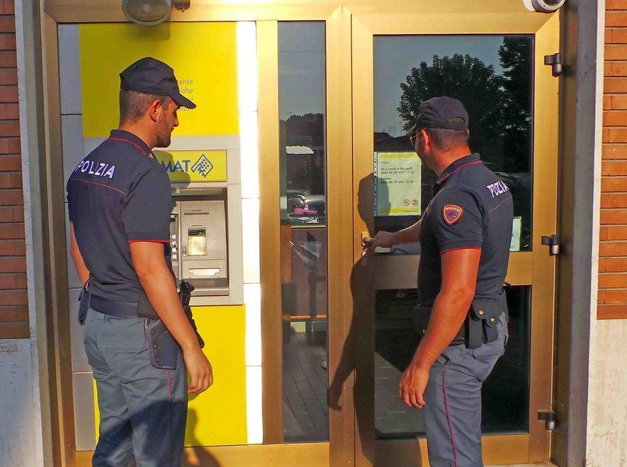 Anziana salvata dalla truffa dagli impiegati delle Poste 