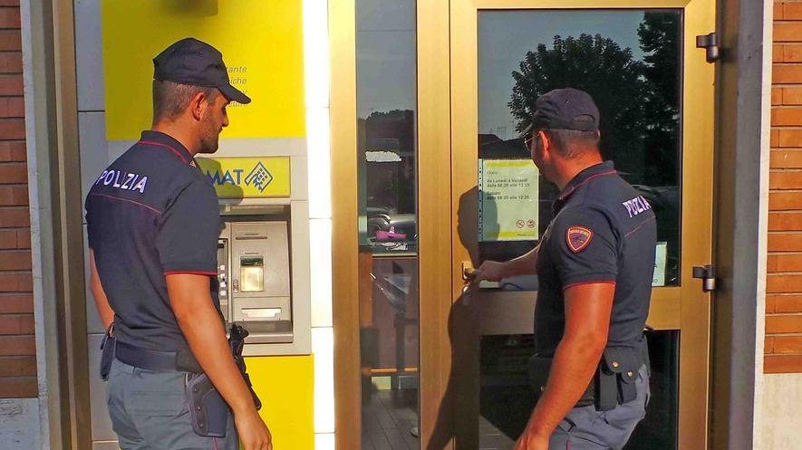 Anziana salvata dalla truffa dagli impiegati delle Poste