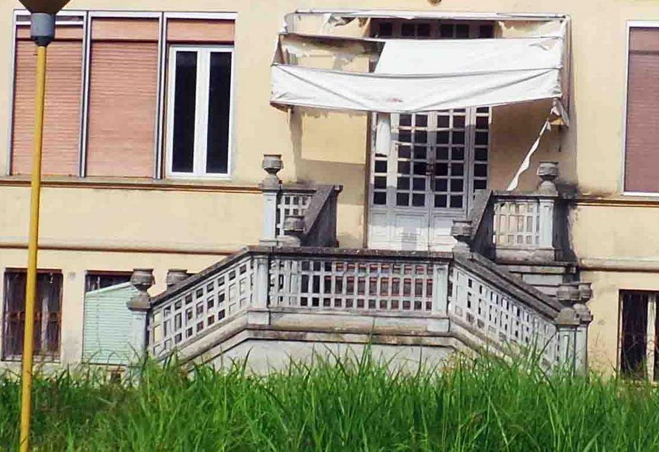 Ferrara, abbandonati dalla sanità in ritirata 
