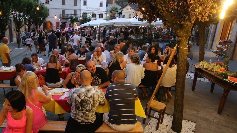 In migliaia per la “Strafanano”