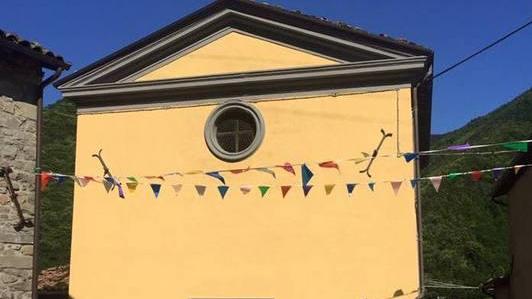 La frazione di Isola ritrova la sua chiesa grazie agli abitanti