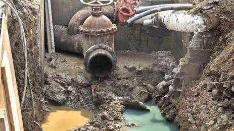 Tubazioni d’amianto da sostituire Publiacqua ci prova