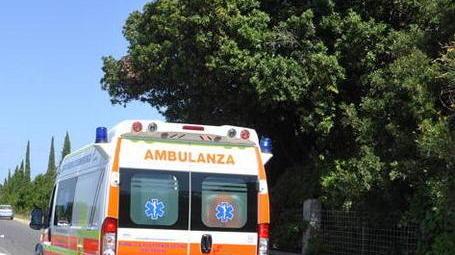 Moto contro bici un impatto fatale due morti sull’Aurelia