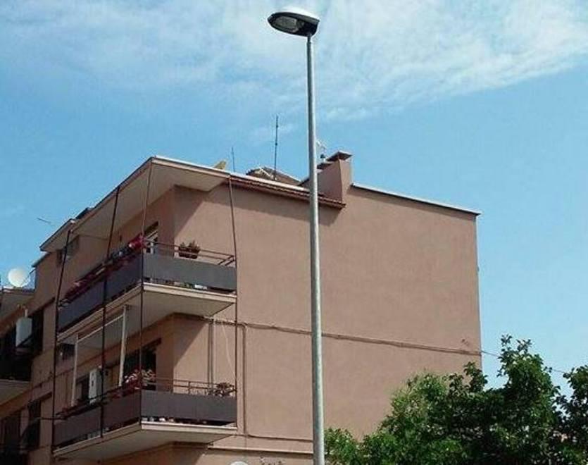 Il lampione è stato rimesso a nuovo 