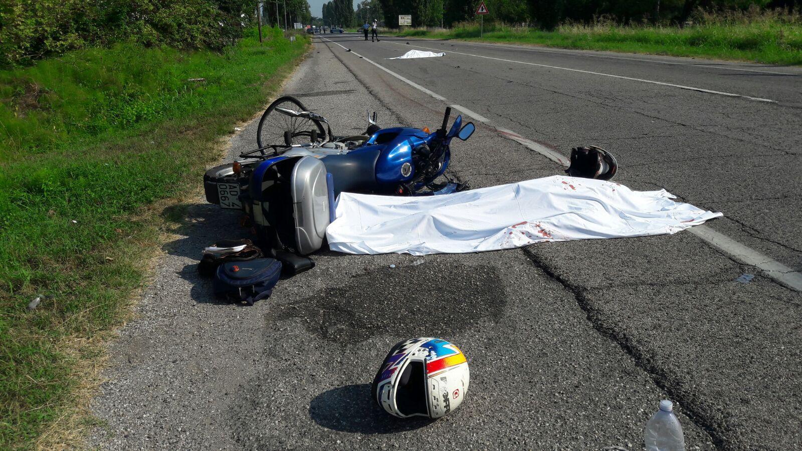 L'incidente in via Padova con due morti