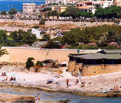 Alghero, il Comune annuncia: “El Trò” è balneabile 