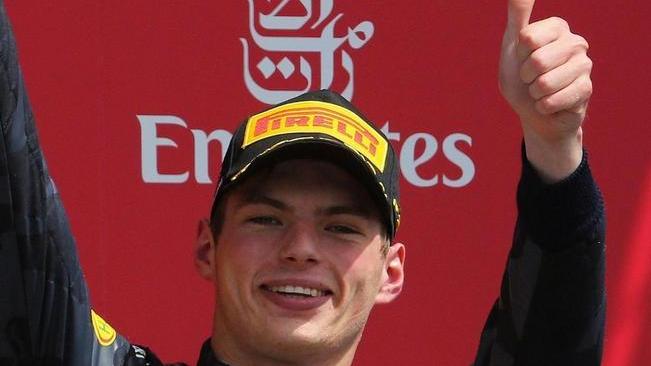 Max Verstappen esulta, Rosberg incassa un’altra salva di fischi