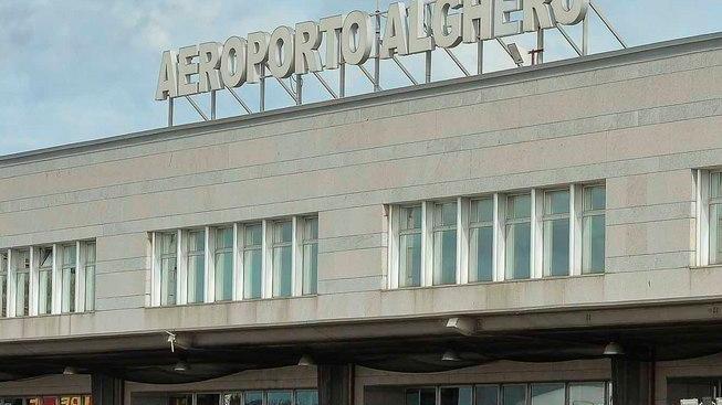 Alghero, la Sogeaal licenzia la moglie dell’ex direttore generale