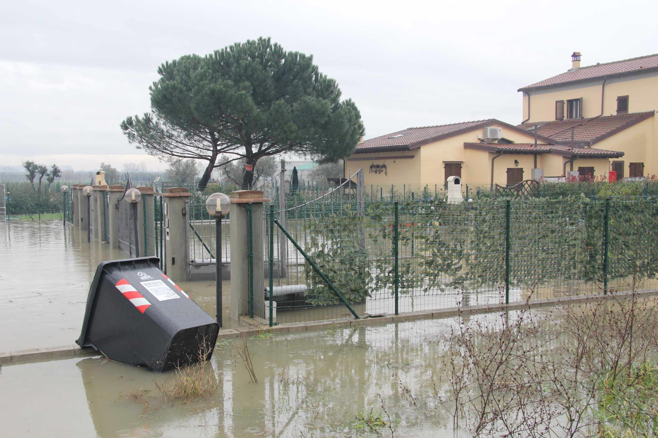 Allagamenti tra Casale e Caserane (foto Batavia)