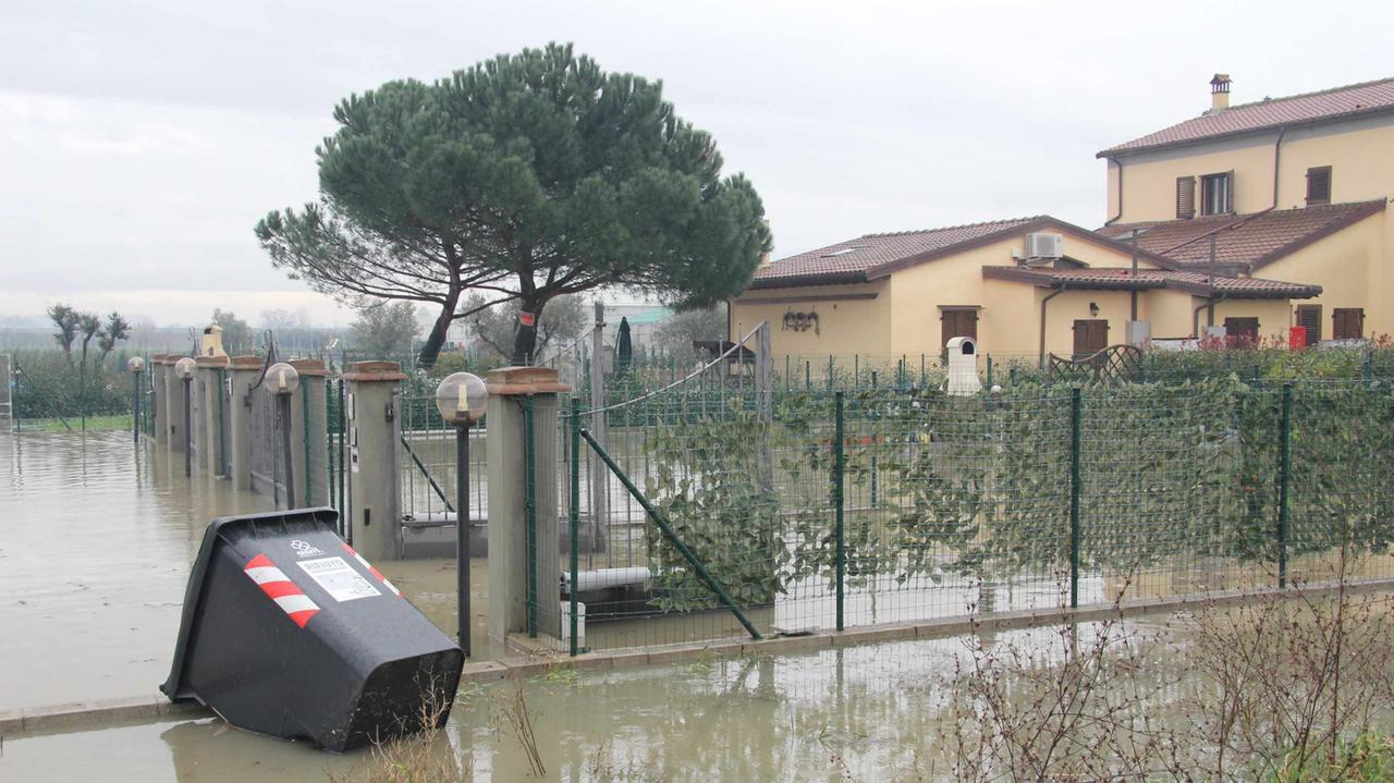Allagamenti tra Casale e Caserane (foto Batavia)