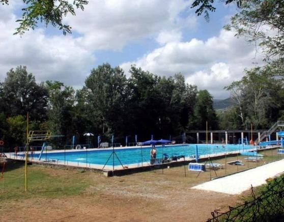 Cade dallo scivolo, grave ragazzino