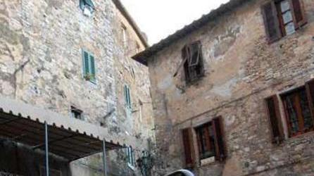 «Non si investe sul centro storico di Campiglia»
