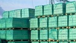 Export: ceramica cresce, male la moda