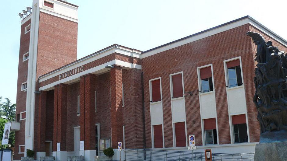 Municipio: dopo un anno riaprono tutti gli uffici