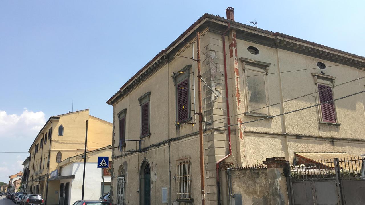 L'ex albergo a Sant'Anna