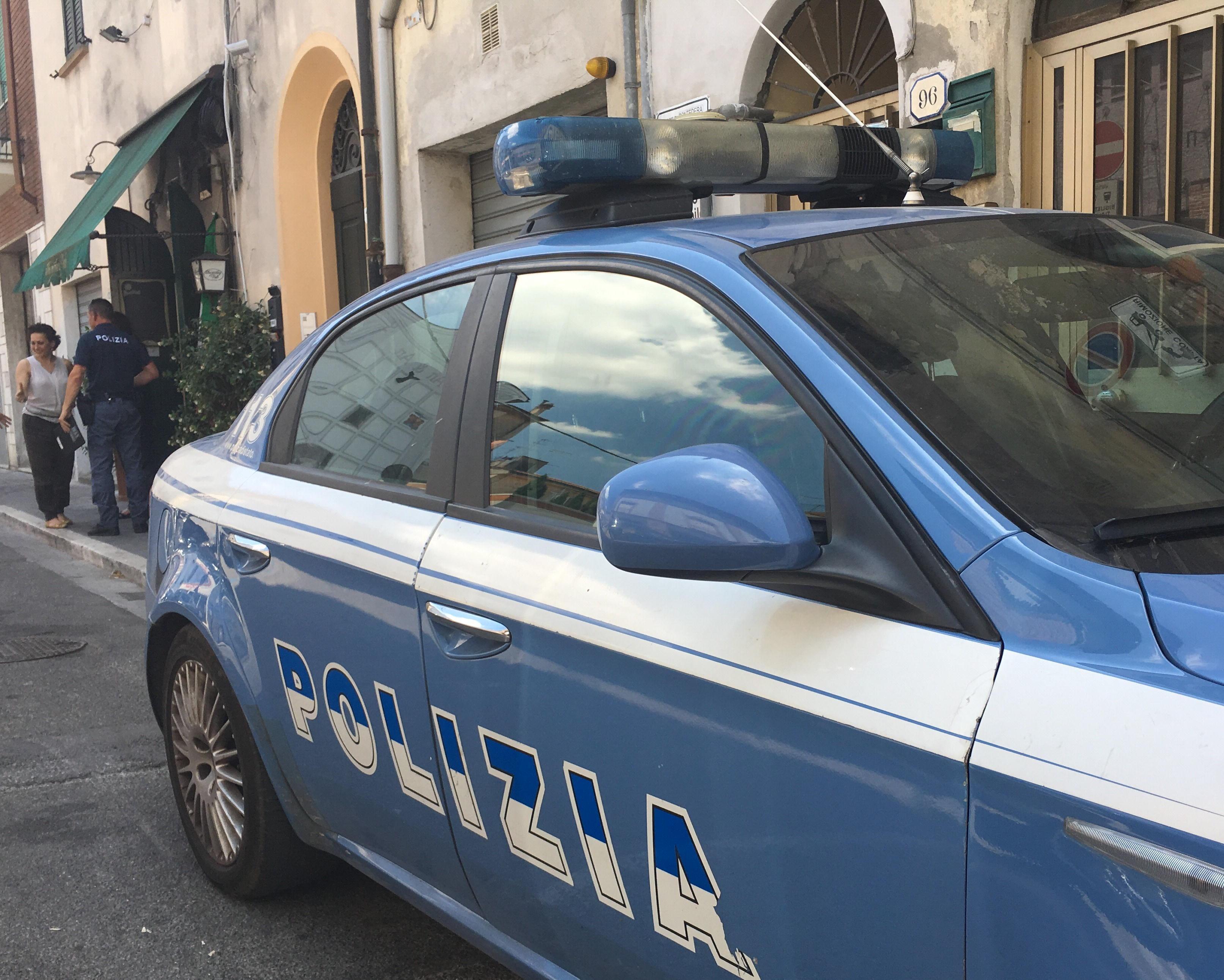 la polizia a Pontedera