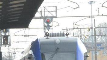 Trovato con la droga si rifugia su un treno Caccia al complice