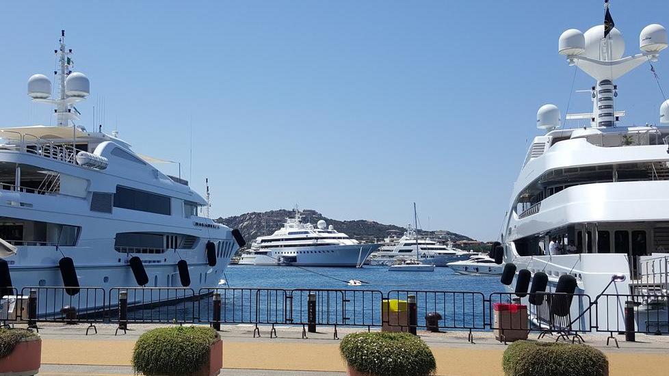 A Porto Cervo il Lady Moura dello sceicco arabo Nasser Al Rashid