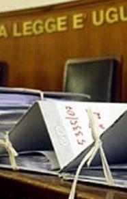 Stalking a ex moglie: industriale a processo 
