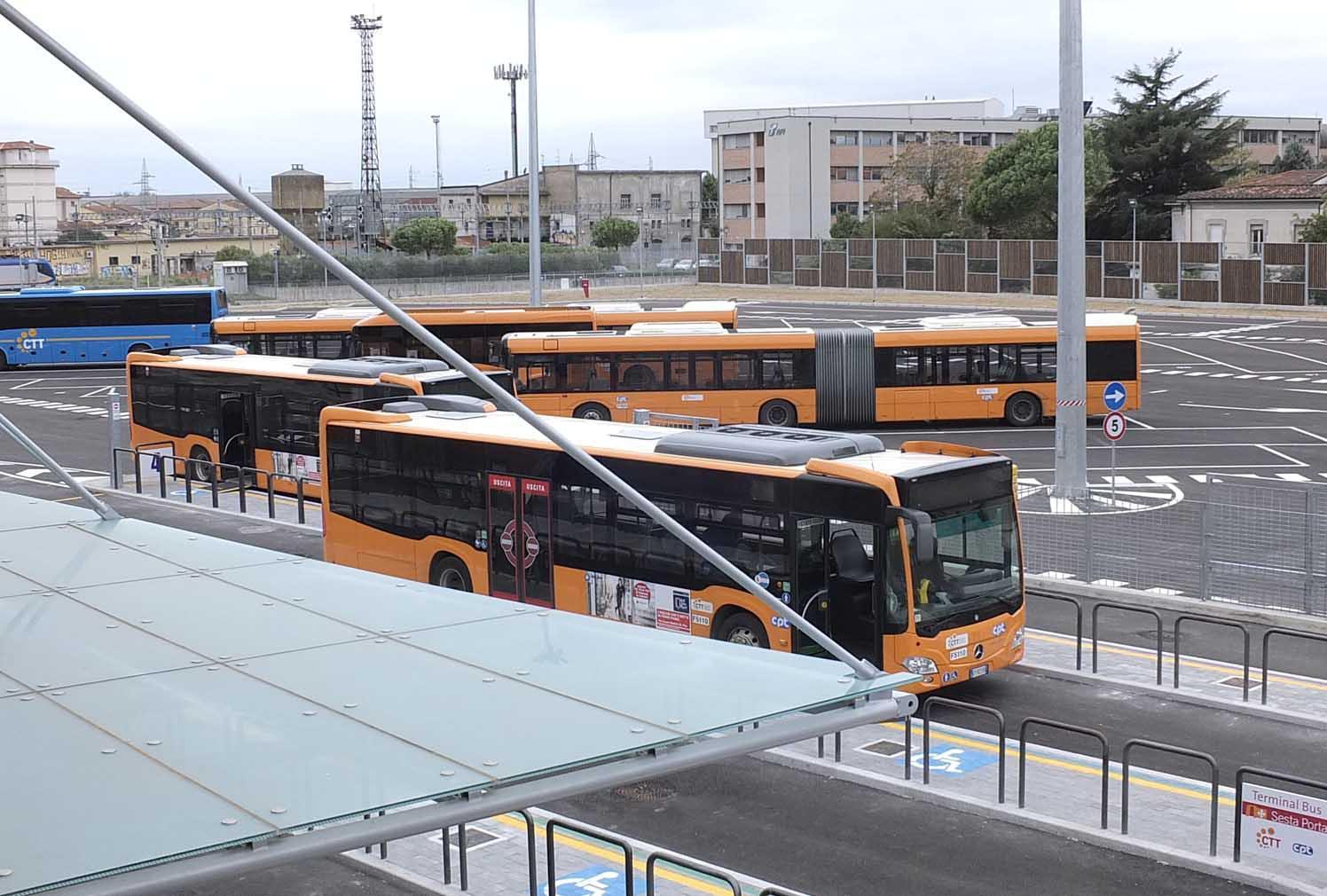 Autobus alla Sesta Porta