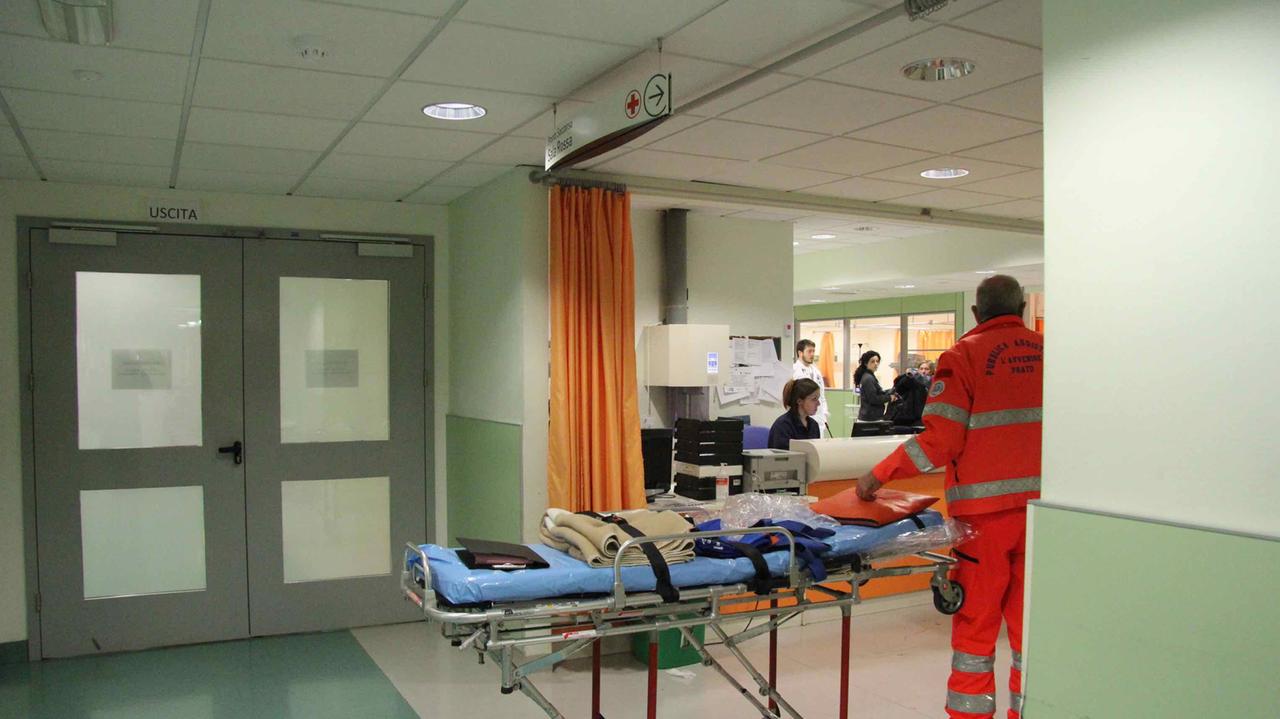 Il pronto soccorso dell'ospedale Santo Stefano di Prato (foto Batavia)