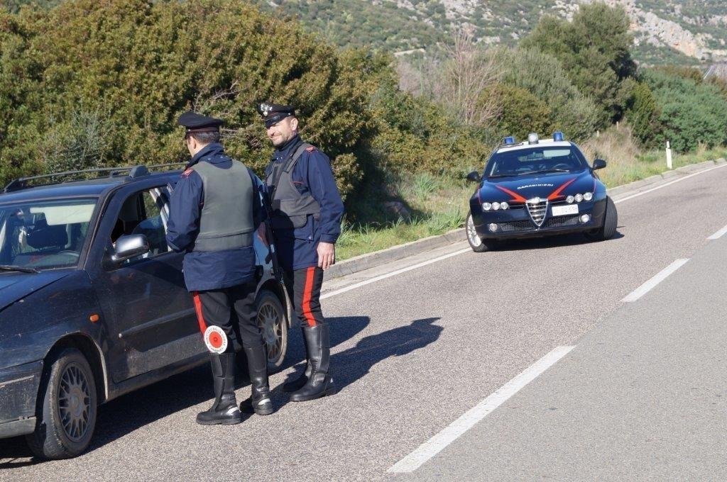 Un posto di blocco dei carabinieri
