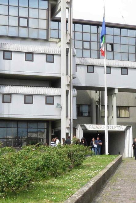 Soffre d’appendice, gli viene trovata la garza nell’addome 