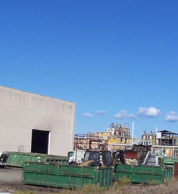 Rubavano gasolio dai mezzi aziendali, dipendenti nei guai