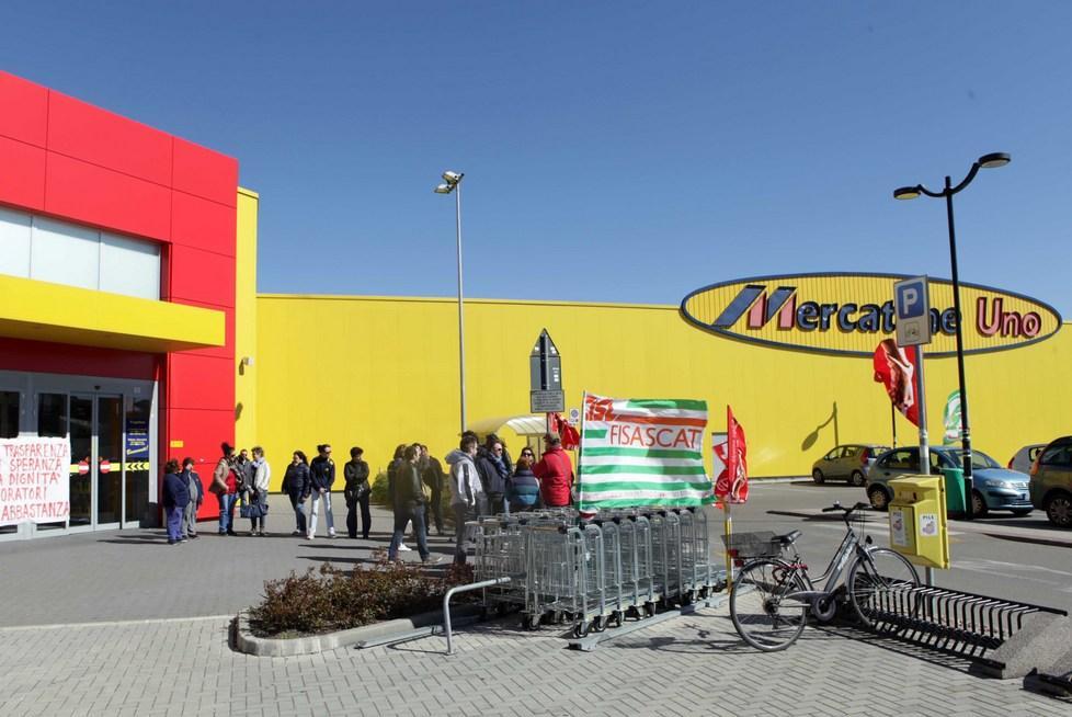 Mercatone, bando unico per vendere i 79 negozi