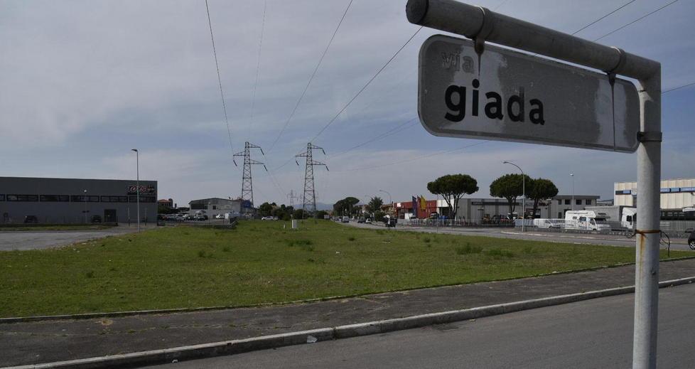 La zona di via Giada dove il Comune ha appena venduto un terreno comunale (foto Bf)