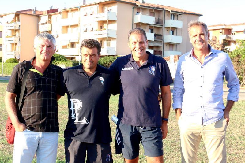 Andrea Falleni (secondo da sinistra) con lo staff Pielle