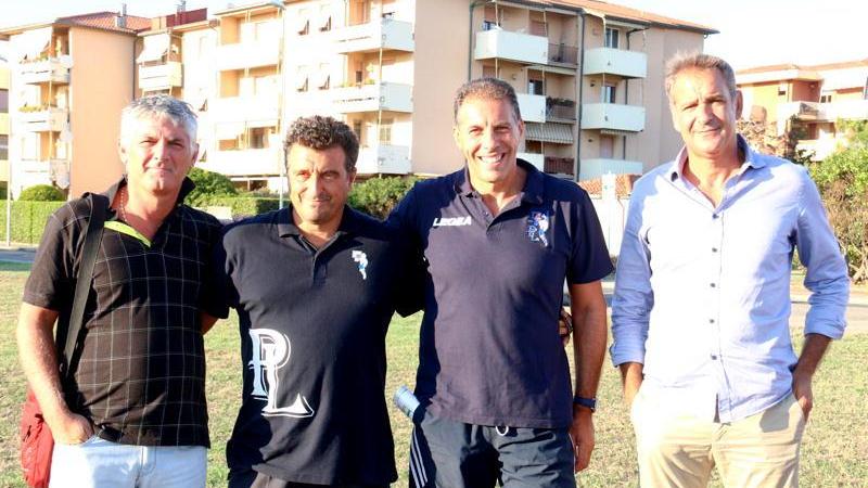 Andrea Falleni (secondo da sinistra) con lo staff Pielle
