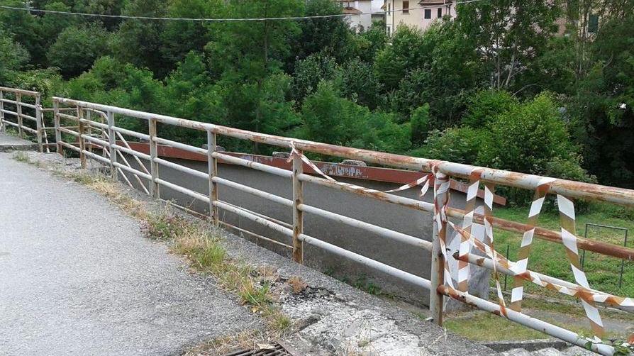 Petizione contro cattivi odori e degrado