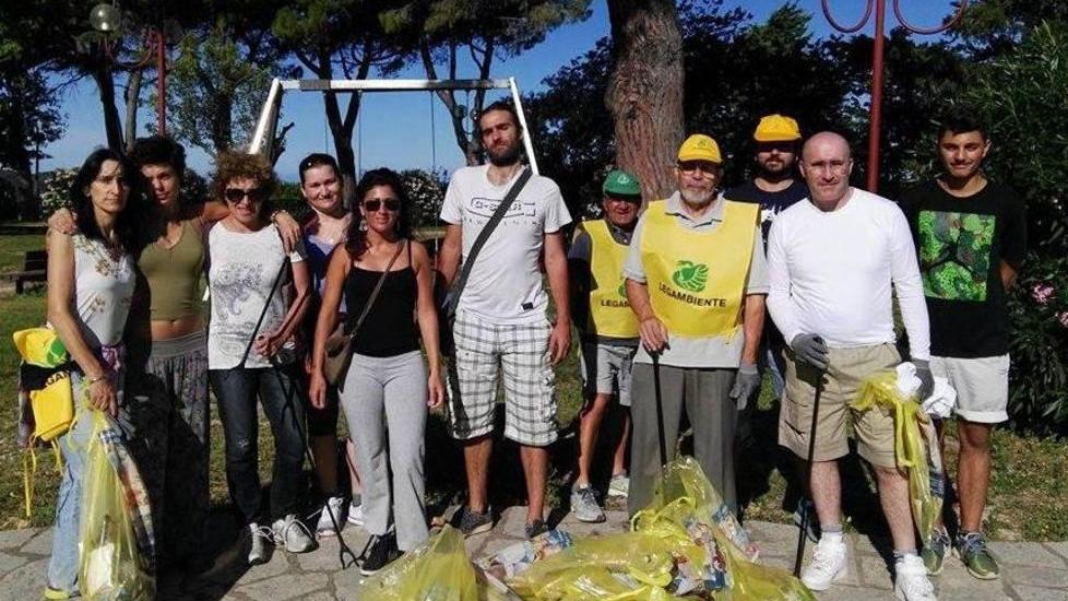 “Puliamo il Borgo” i volontari di nuovo in azione