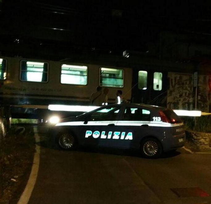 Tragedia sui binari confermata l’ipotesi del suicidio 