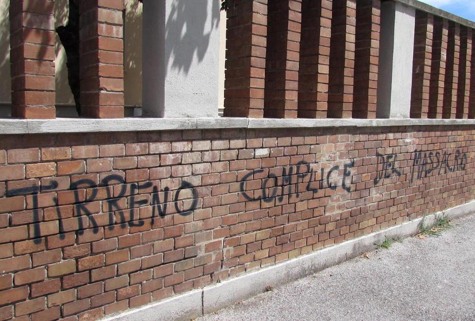 Legge anti-ungulati, scritte contro il Tirreno