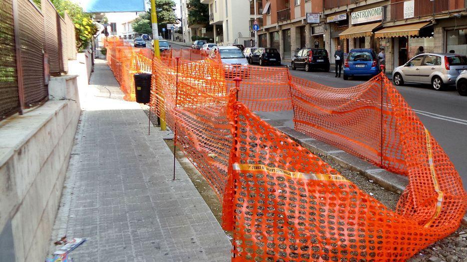 Piste ciclabili, il Comune caccia la ditta