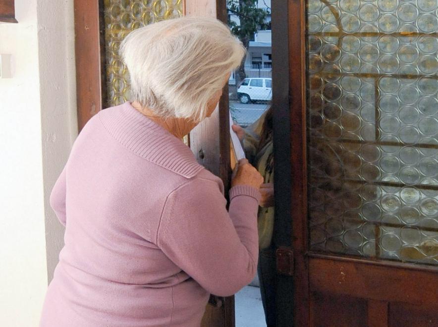 Modena, anziana truffata dal finto maresciallo 
