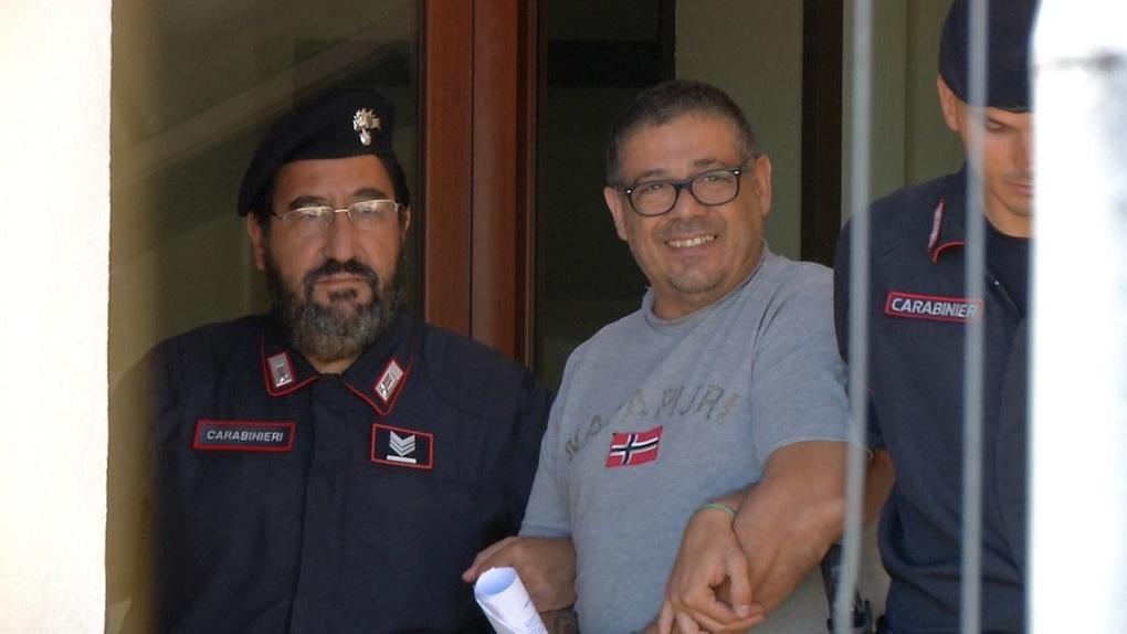 L'arresto di Michele Garippa da parte dei carabinieri di Villacidro (foto Onnis)