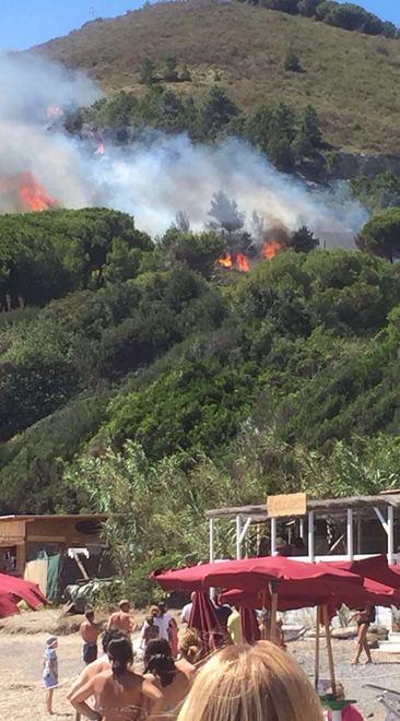 Grosso incendio fra Norsi e Acquarilli 