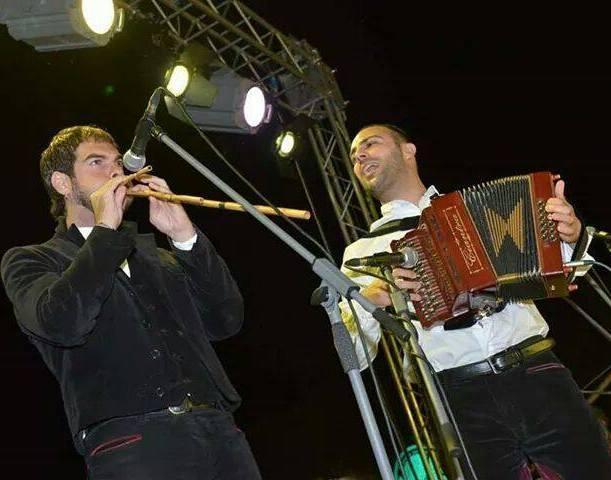 Le sonorità di Fantafolk incantano i corsi di Pigna