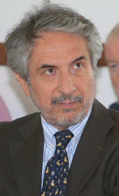 M5s:«Errori di Seta? Siamo alla comica» 