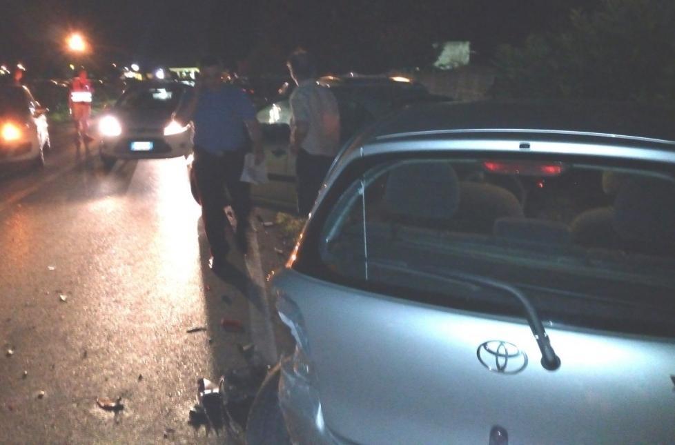 Giovane soccorso dai volontari dopo l’incidente