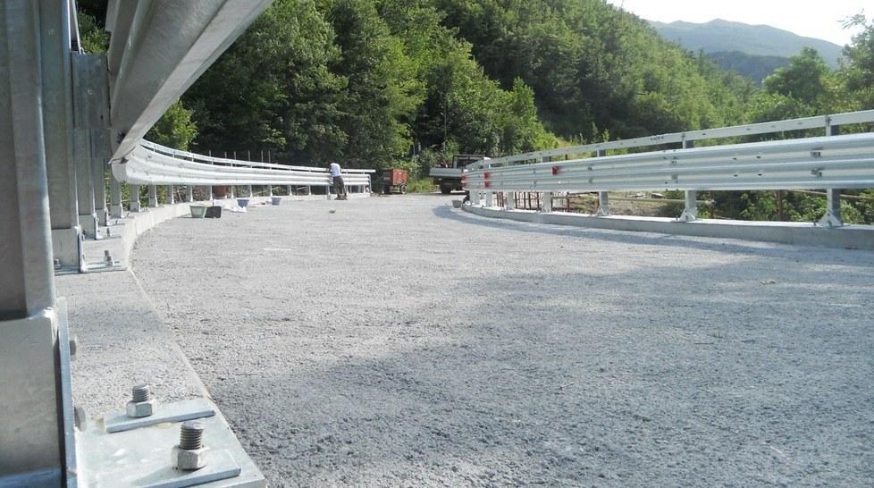 Lavori finiti, riaperto il ponte sul Guadarolo a Ligonchio