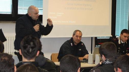 Carabinieri a scuola, 1.500 incontri
