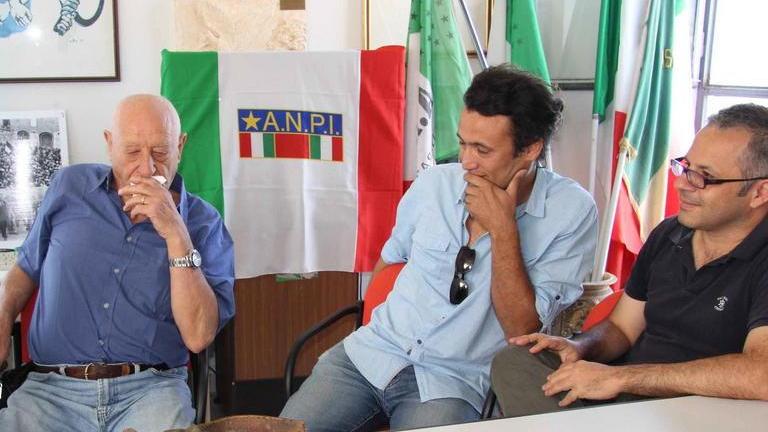 L’ex partigiano ritrova il suo zaino
